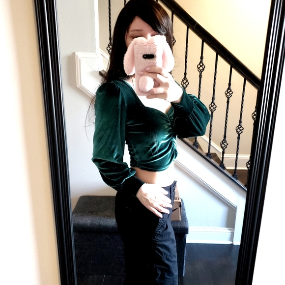 Emerald Green velvet style long sleeve crop top almost famous medium ribbed - Picture 2 of 9